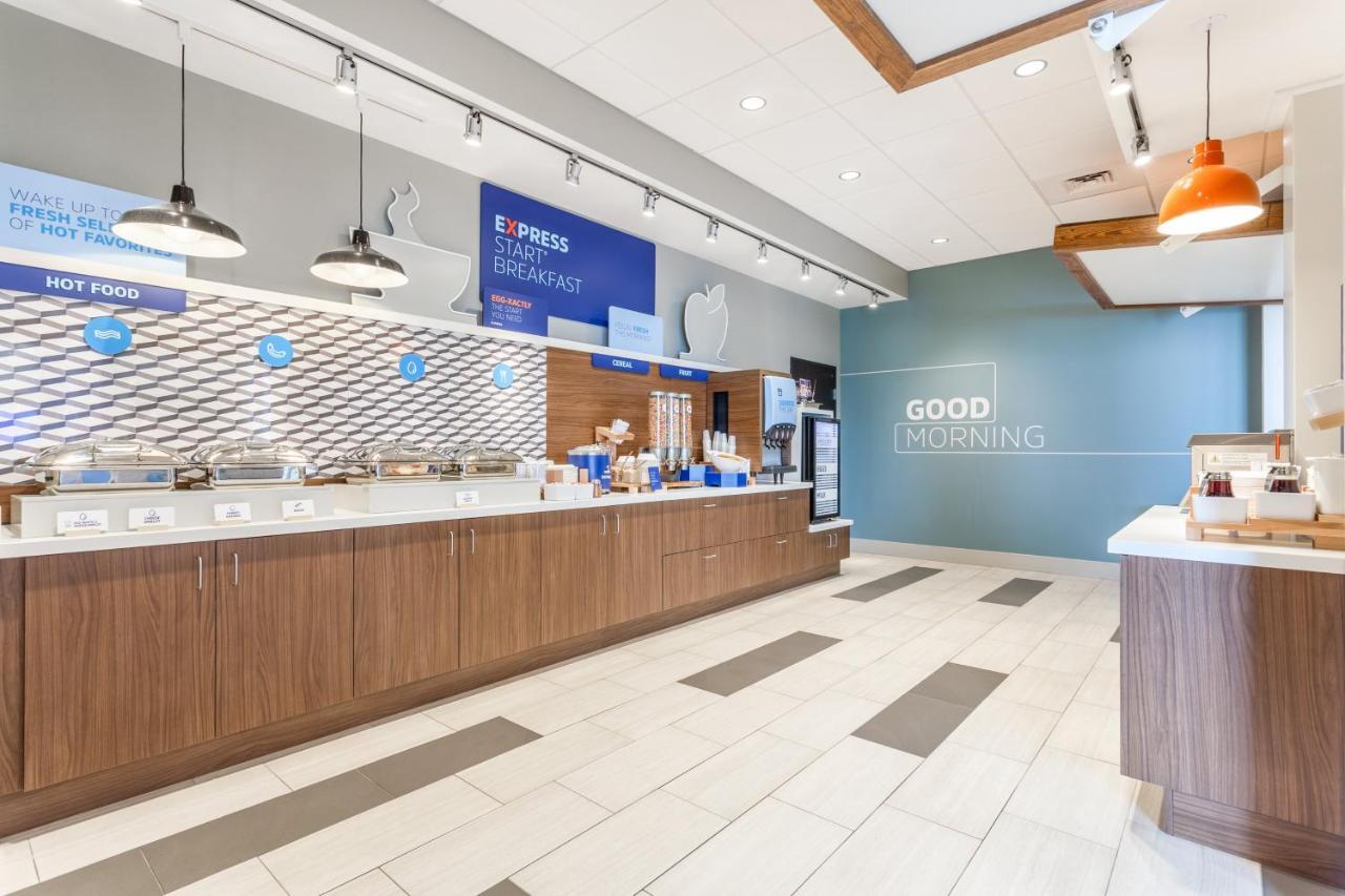 Holiday Inn Express & Suites - Ottawa By Ihg Eksteriør billede