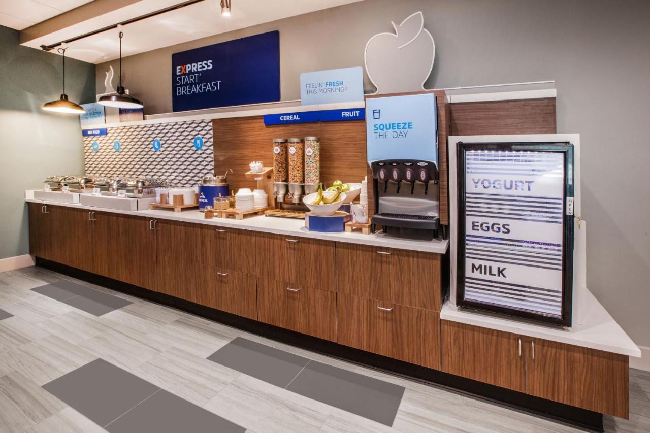 Holiday Inn Express & Suites - Ottawa By Ihg Eksteriør billede